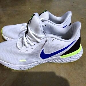 Nike Revolution 5 Running Shoes White/Racer Blue-Black Men's Size 13 CW5846-100